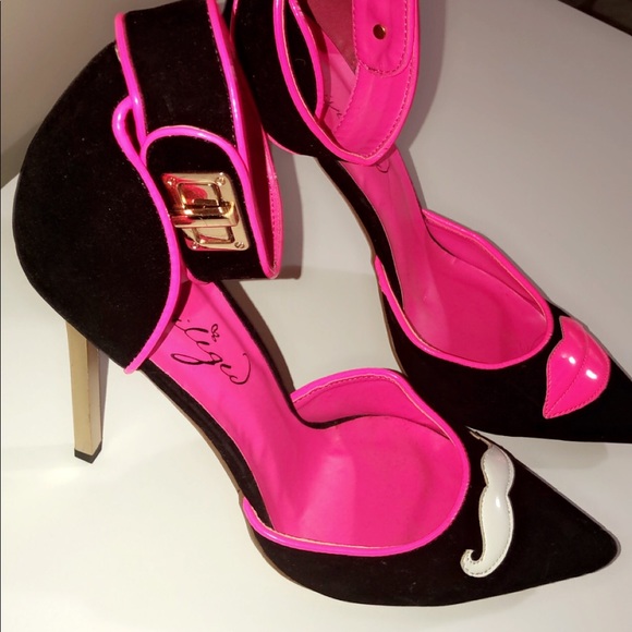 Heels - Picture 2 of 4